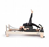 מיטת פילאטיס רפורמר עלית פרימיום ELINA PILATES מיטת פילאטיס רפורמר עלית פרימיום ELINA PILATES